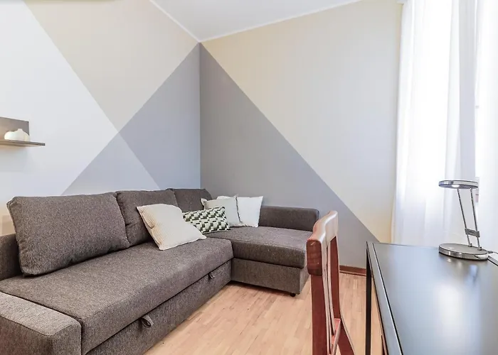 Stunning View Lakeside Apartment - Larihome A11